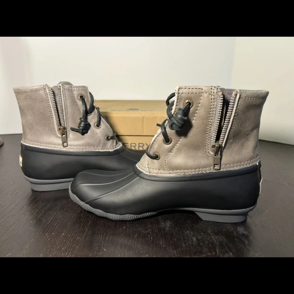 Sperry Saltwater Duck Boots/Rain Boots Leather/Rubber Black/Grey Womans Size 7M
